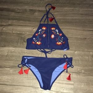 Time and Tru,dark blue embroidered bikini set.L
